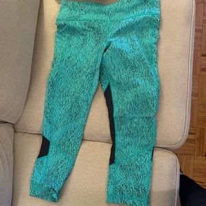 Lulu Lemon Cropped Leggings